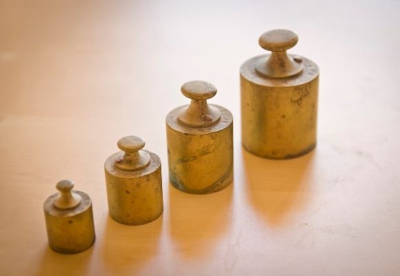 Sizing counters. Wooden. Size smallest getting bigger.